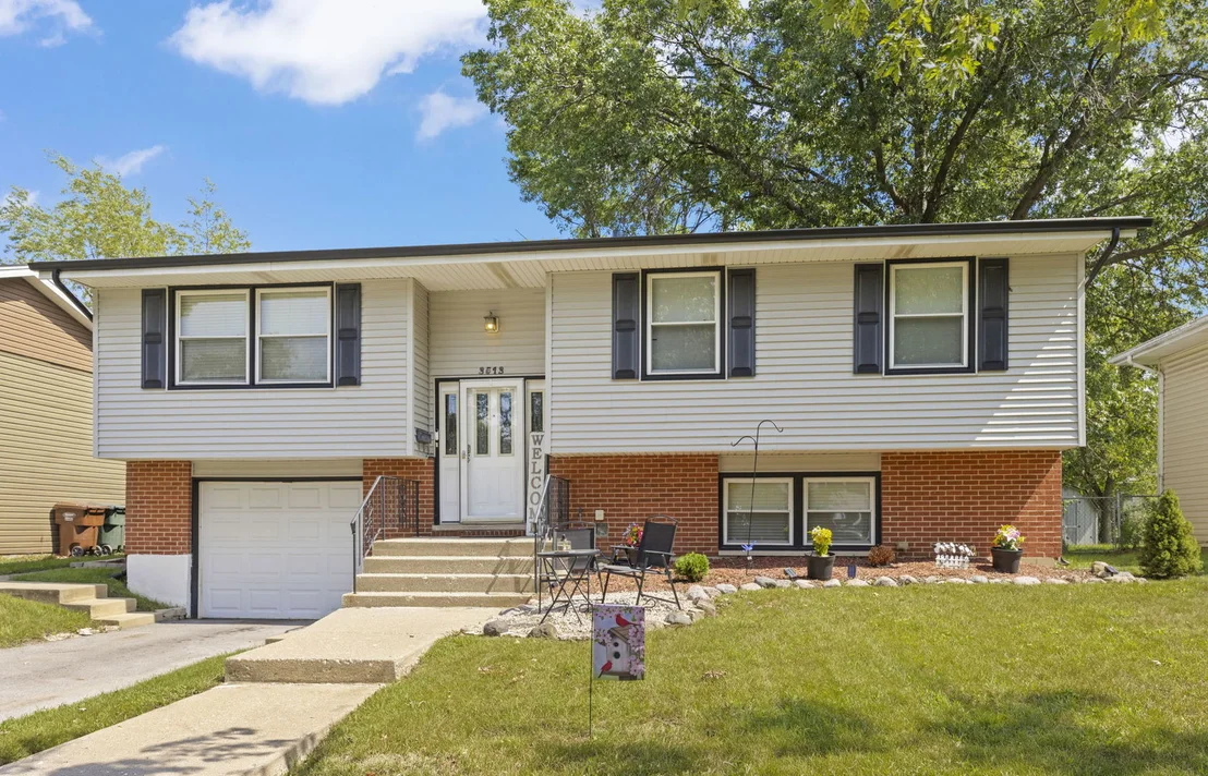 Photo of 3513 Laurel Lane