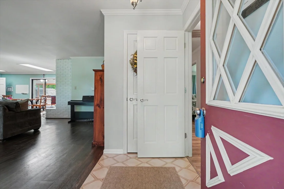 Photo of 304 Cherokee Drive