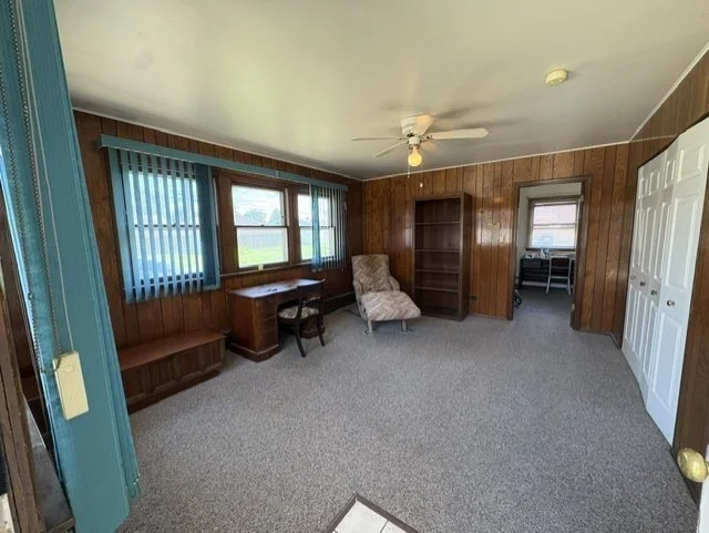Photo of 1045 W Grant Drive