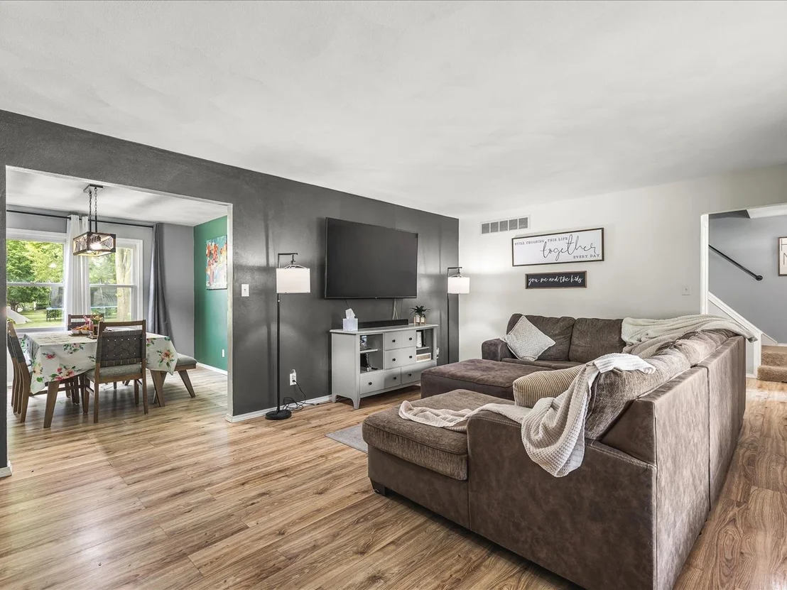 Photo of 1071 Arapaho Drive
