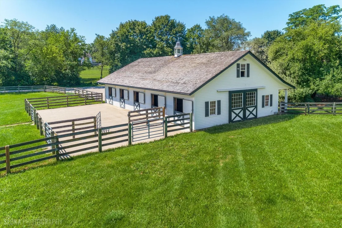 Photo of 13 Deepwood Road