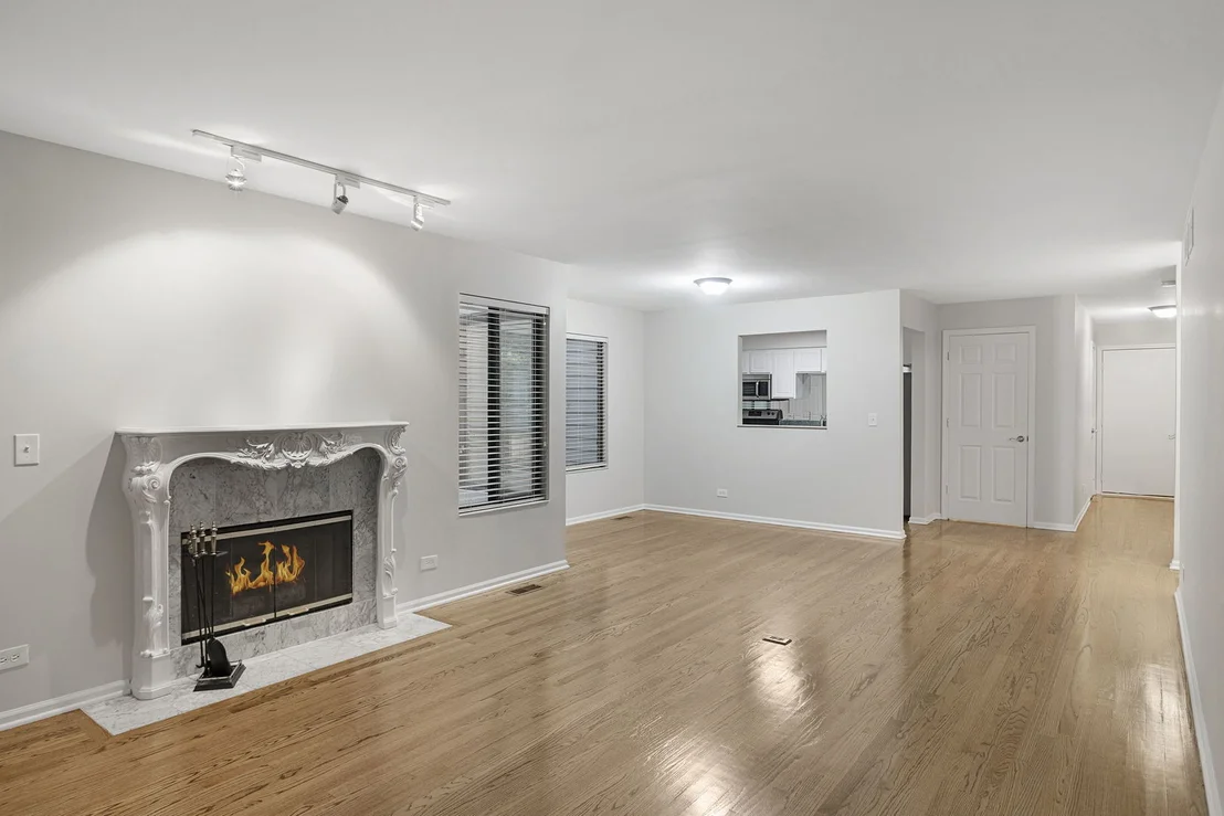Photo of 488 White Oak Lane