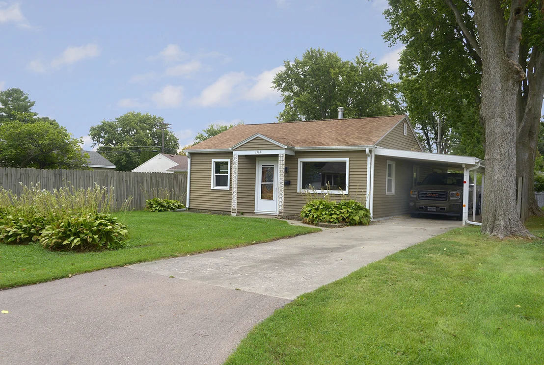 Photo of 1114 Bergen Avenue
