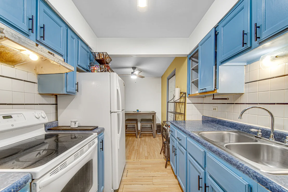 Photo of Unit 7 at 903 Elder Road