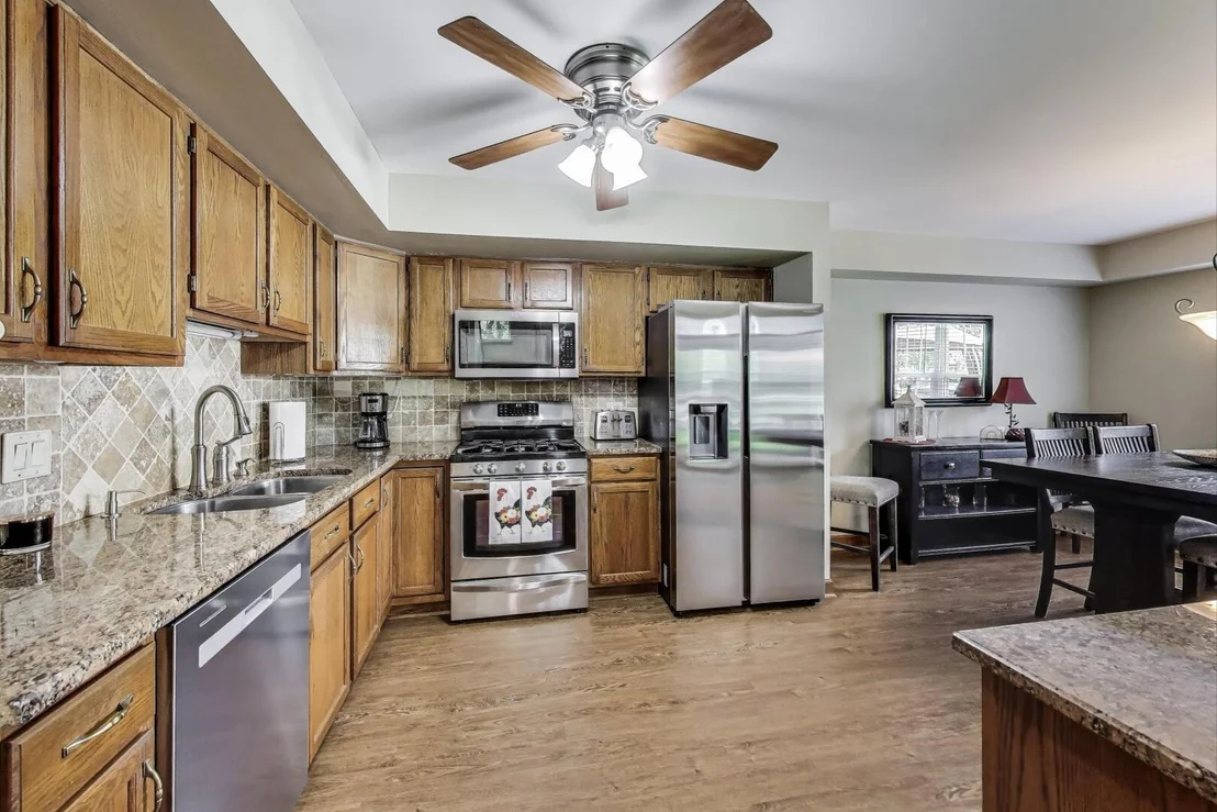 Photo of 659 N Meadows Boulevard N