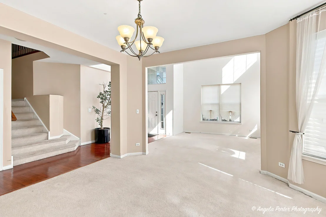 Photo of 429 W Newbridge Lane