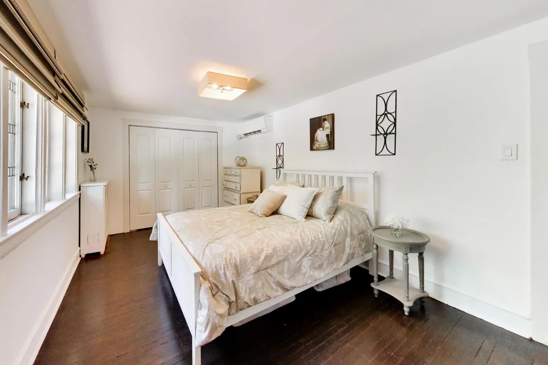 Photo of 322 Oak Circle