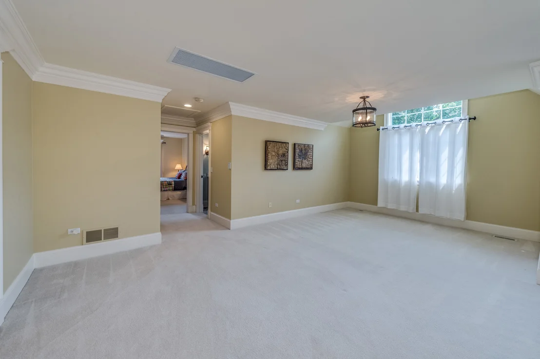 Photo of 8N669 Edgewood Road