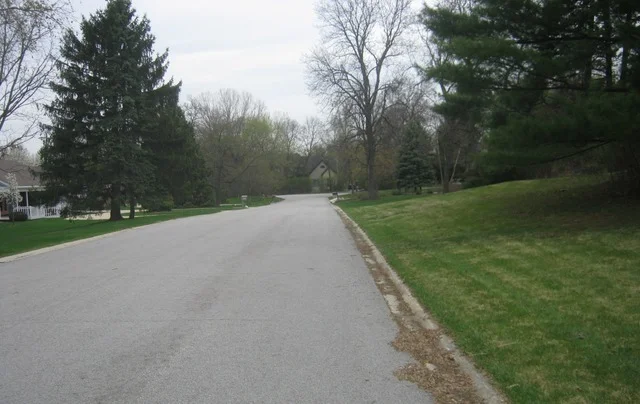 Photo of 1S704 Bender Lane