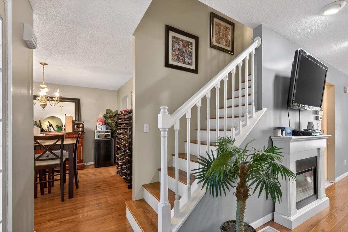 Photo of 817 Adrienne Avenue