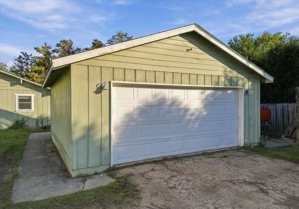 Photo of 7276 E Oak Drive