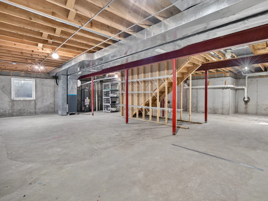 Photo of 1010 Heritage Drive