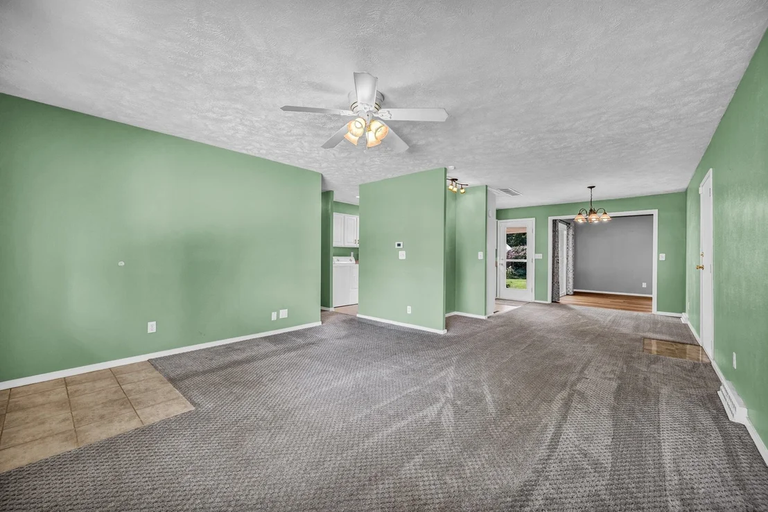 Photo of 221 Ivanhoe Way