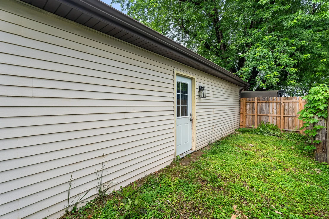 Photo of 9100 KINGS Road