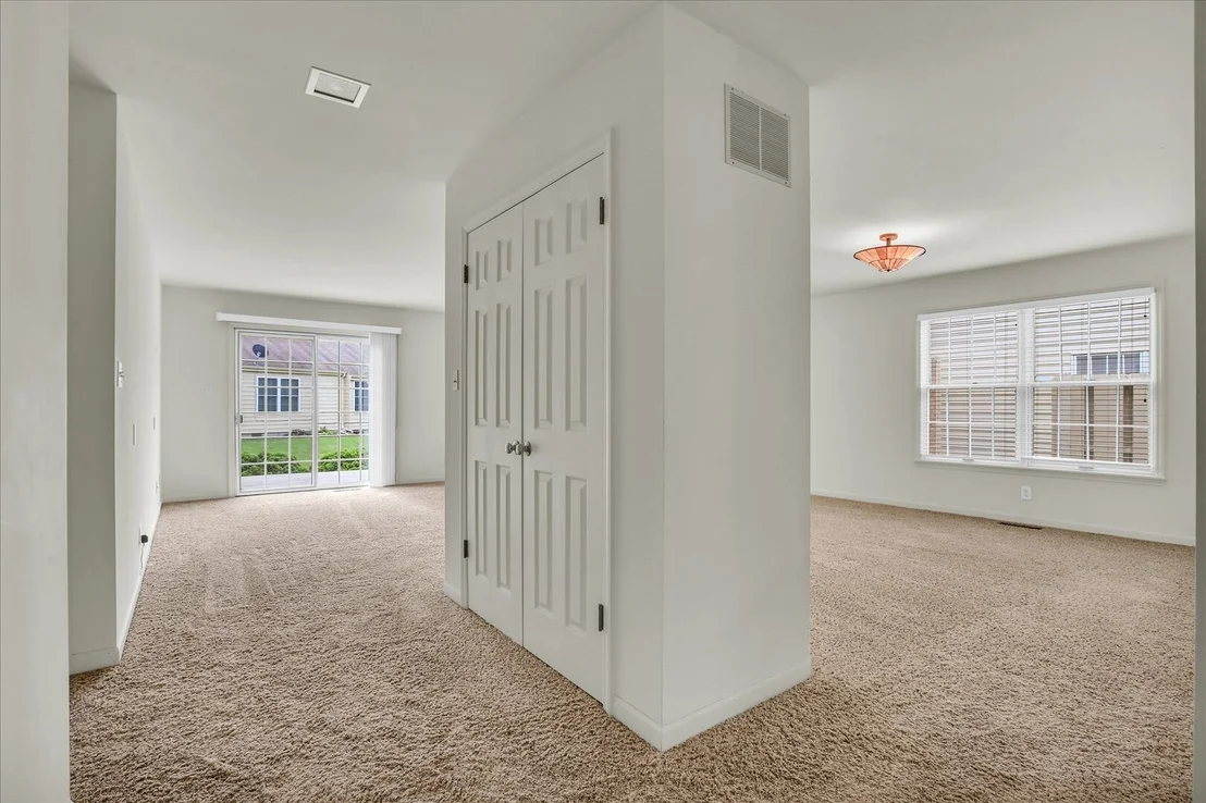 Photo of Unit B at 1501 Broadmoor Drive