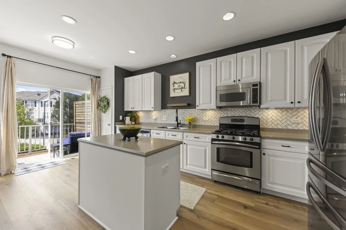 Photo of 274 Comstock Drive