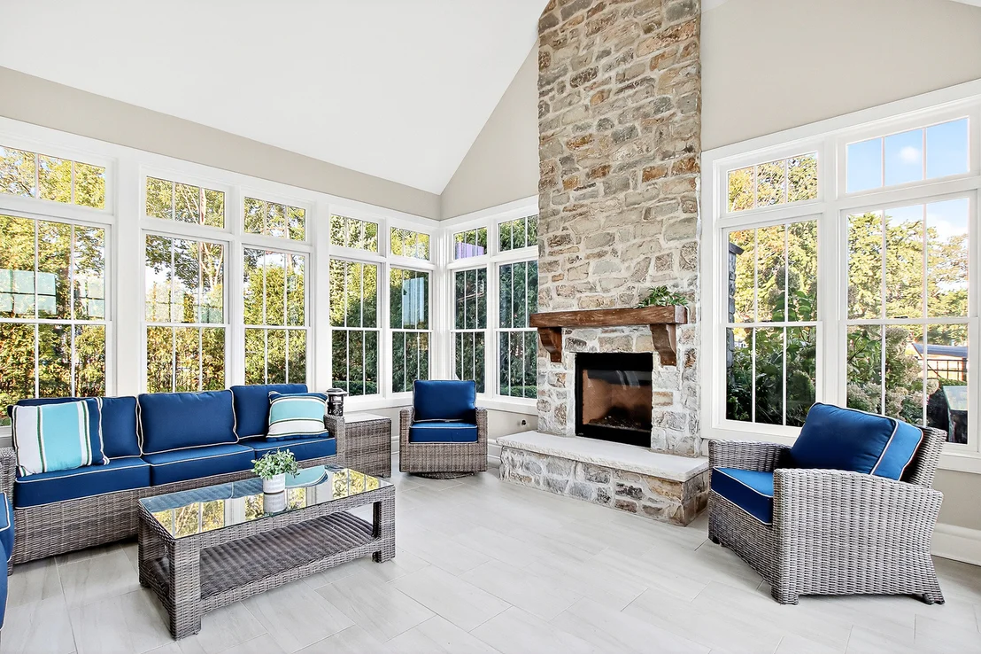 Photo of 827 Edgewater Parkway
