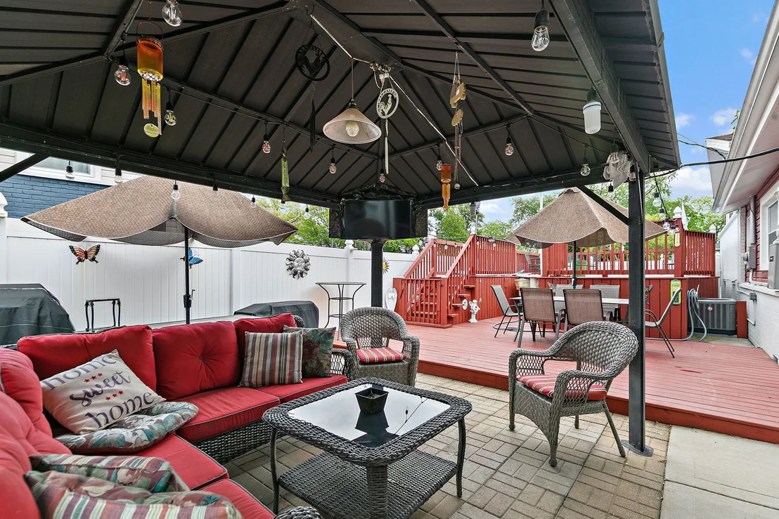 Photo of 115 N Rose Avenue