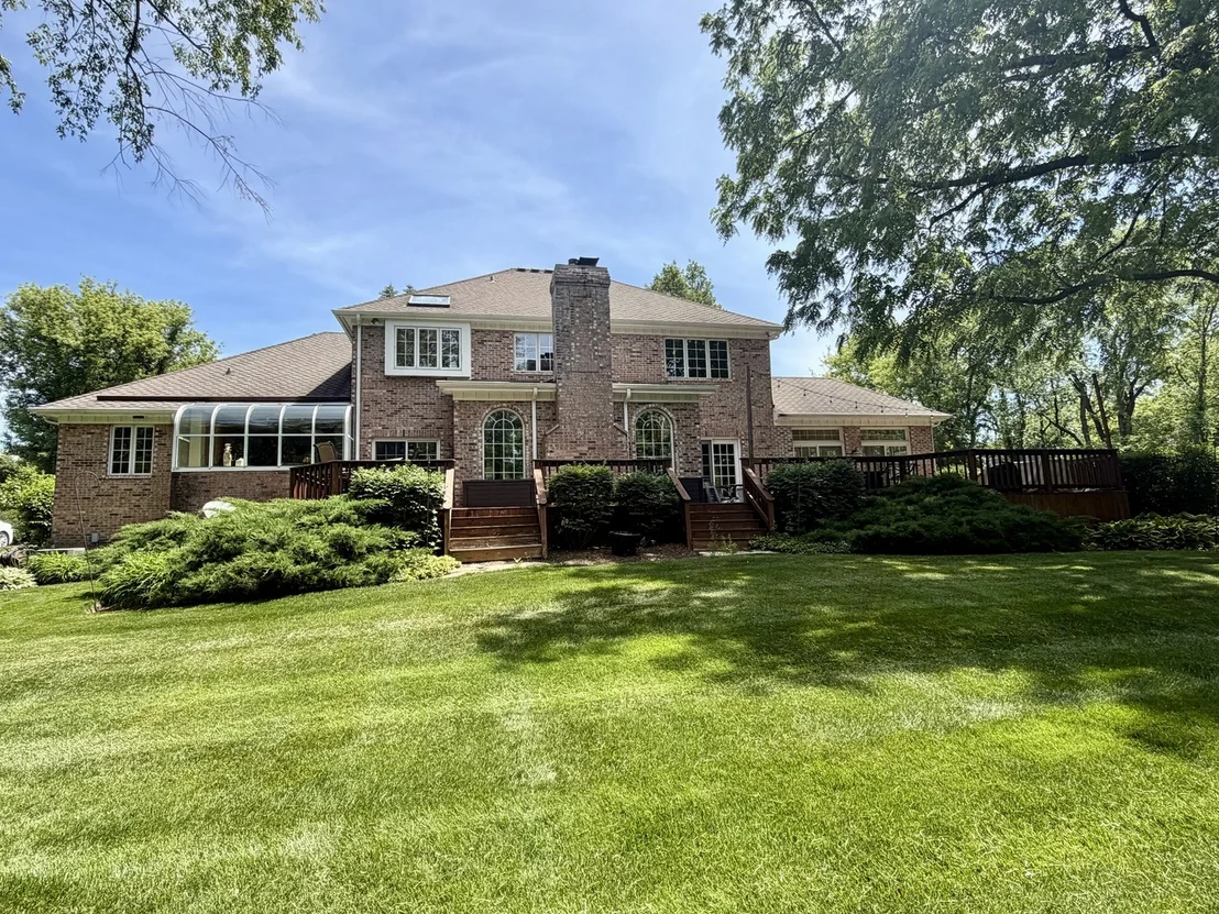 Photo of 17N656 Adams Drive