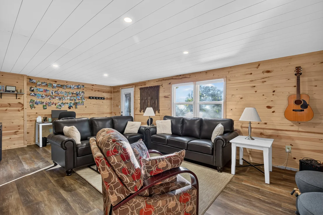 Photo of 702 Walnut Hill Circle