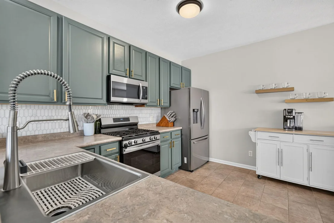 Photo of 2147 Derby Lane
