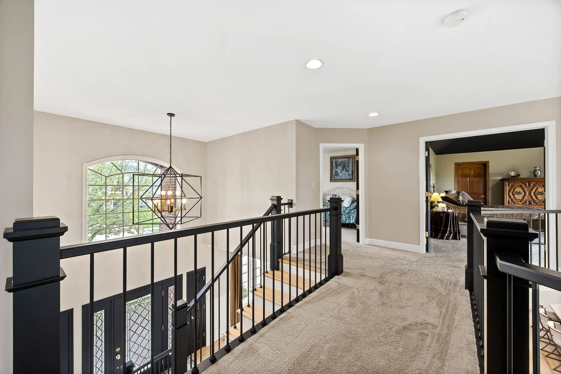 Photo of 1045 Hilltop Drive