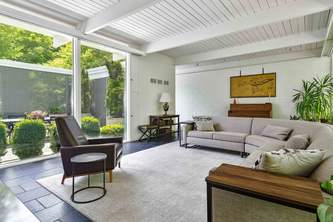 Photo of 151 Maple Avenue