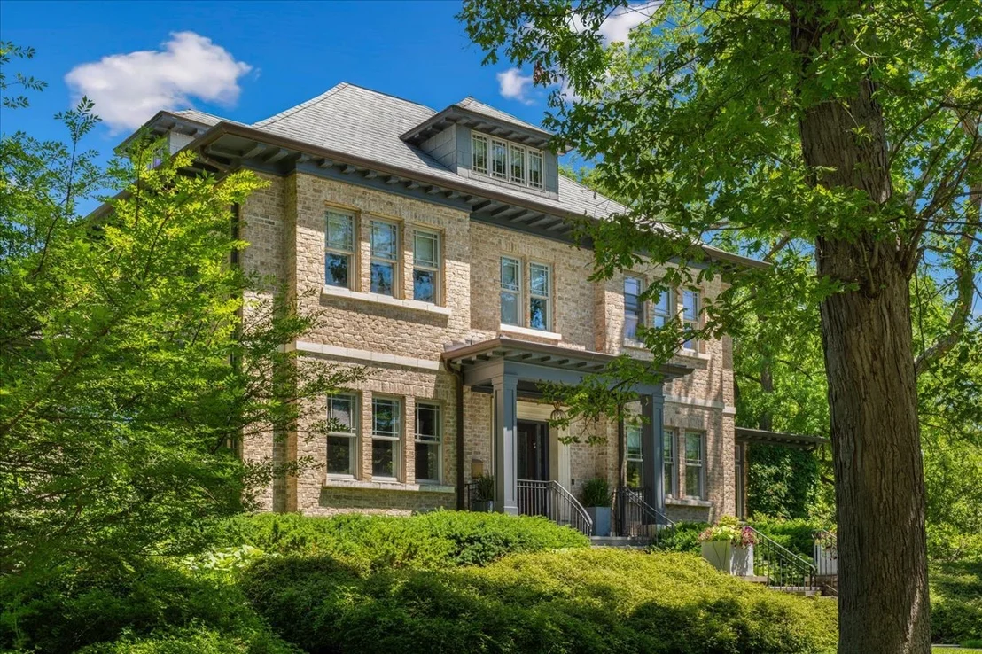 Photo of 395 Greenleaf Avenue