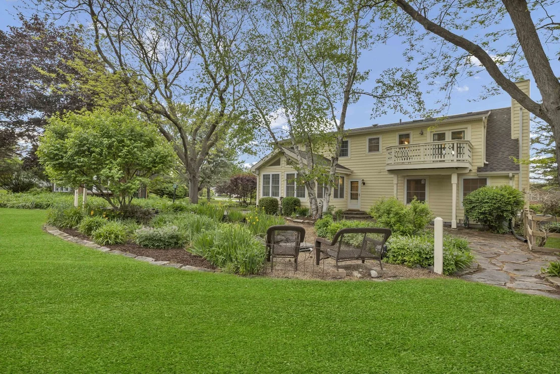 Photo of 38W643 Bittersweet Lane
