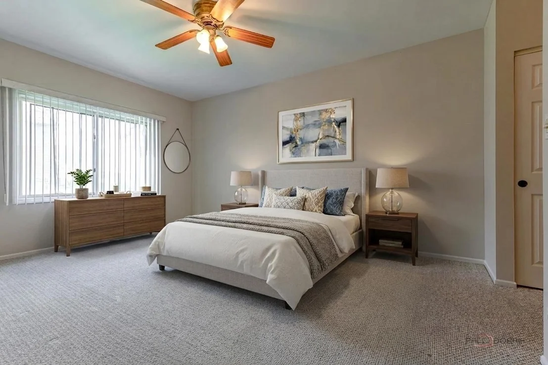 Photo of 1090 Pine Tree Circle N
