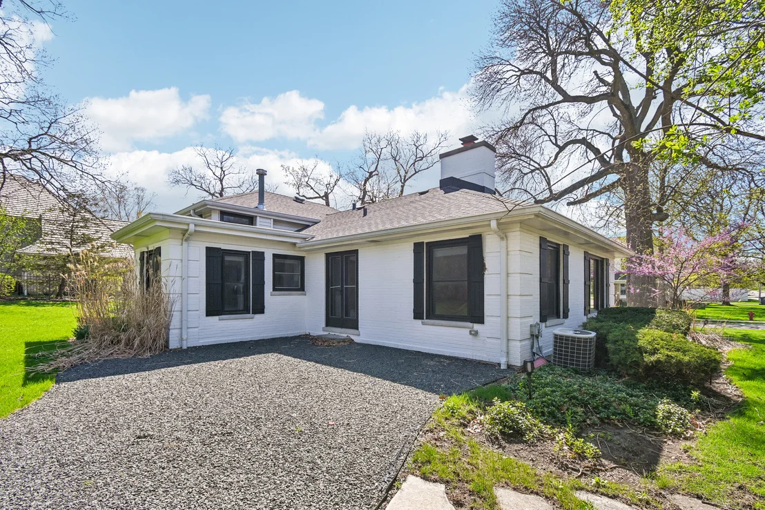 Photo of 939 Westcliff Lane SE