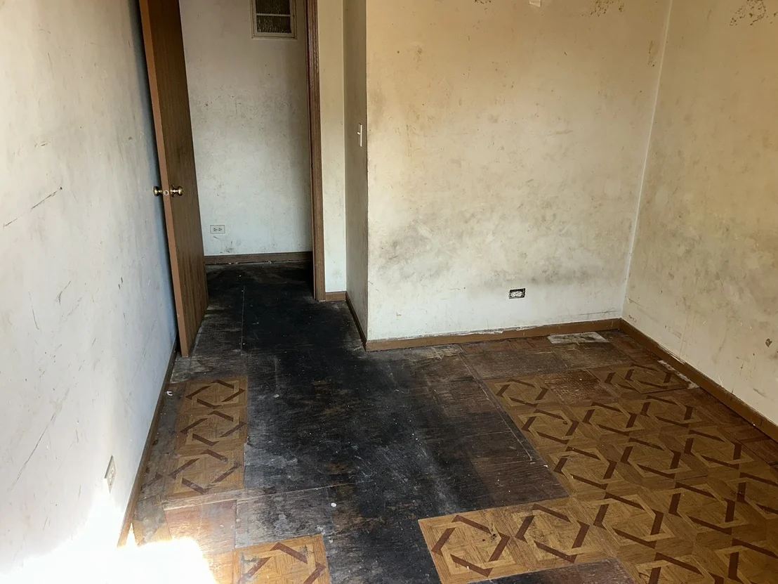 Photo of 218 N Hamlin Boulevard