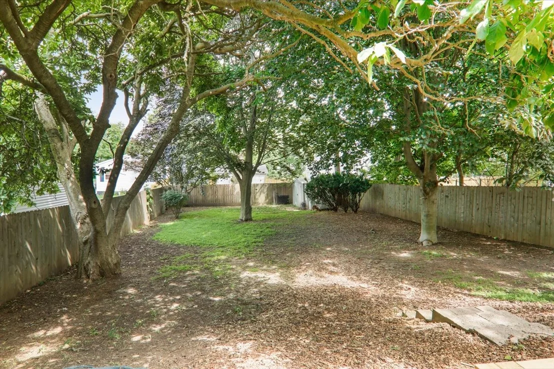 Photo of 1309 Eastholme Avenue