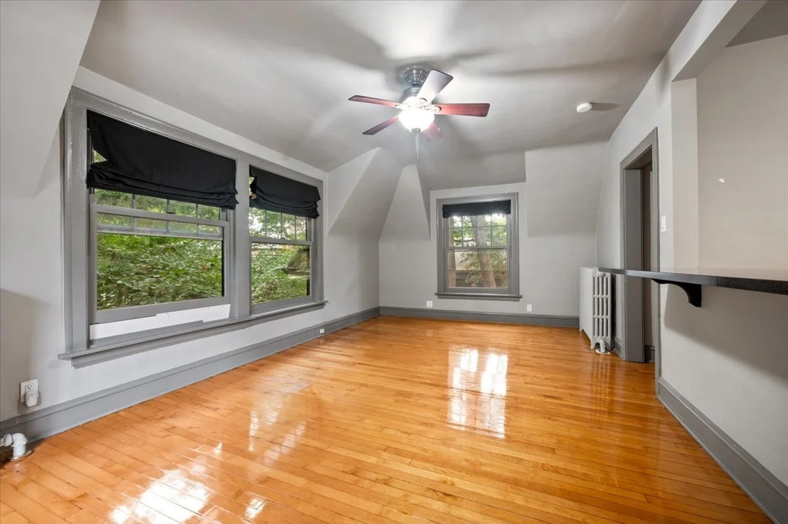 Photo of 2855 Sheridan Place