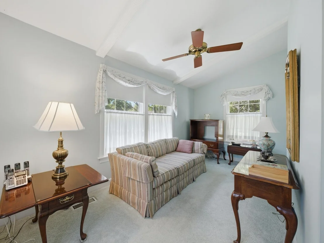 Photo of 1319 Bunker Avenue