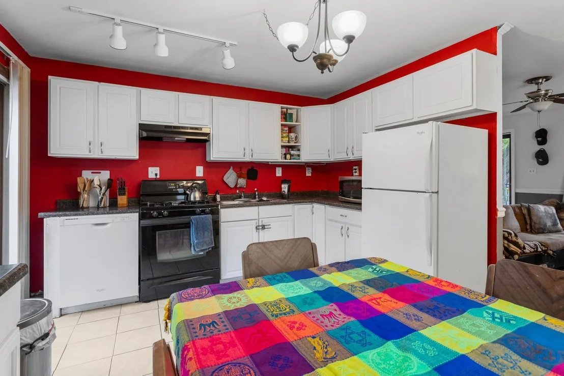 Photo of 1619 Clover Lane
