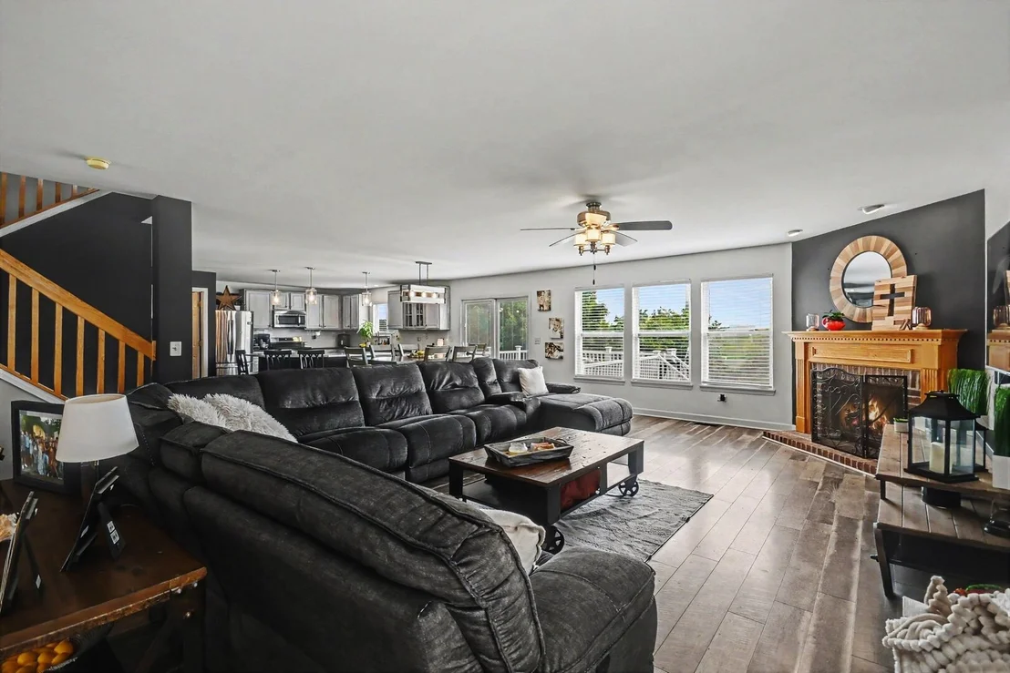 Photo of 15897 ROLLAND Drive