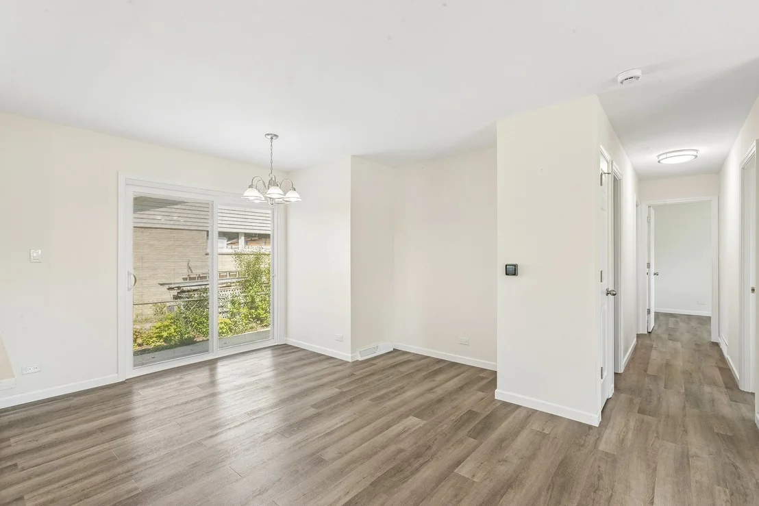 Photo of 866 Clark Lane