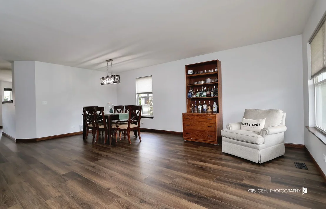 Photo of 992 Mackenzie Drive