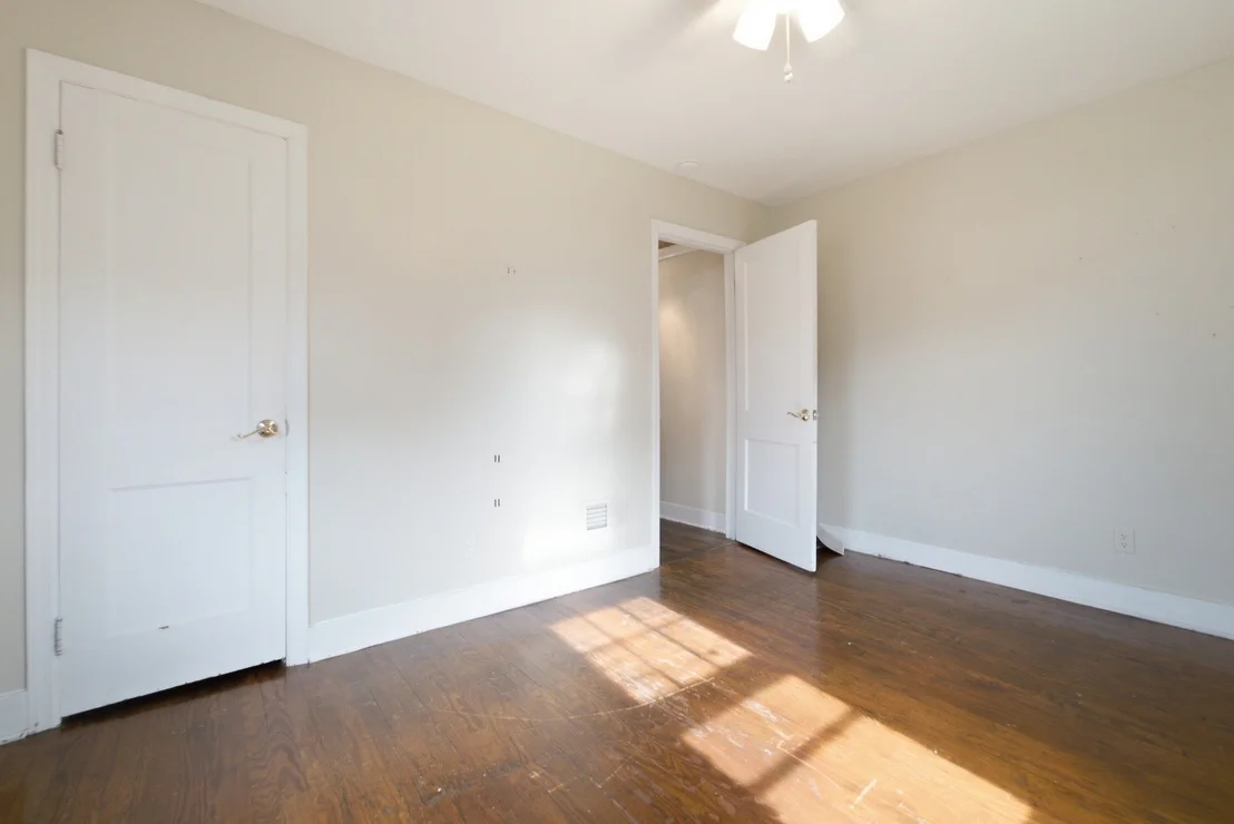 Photo of 396 N Blaine Avenue
