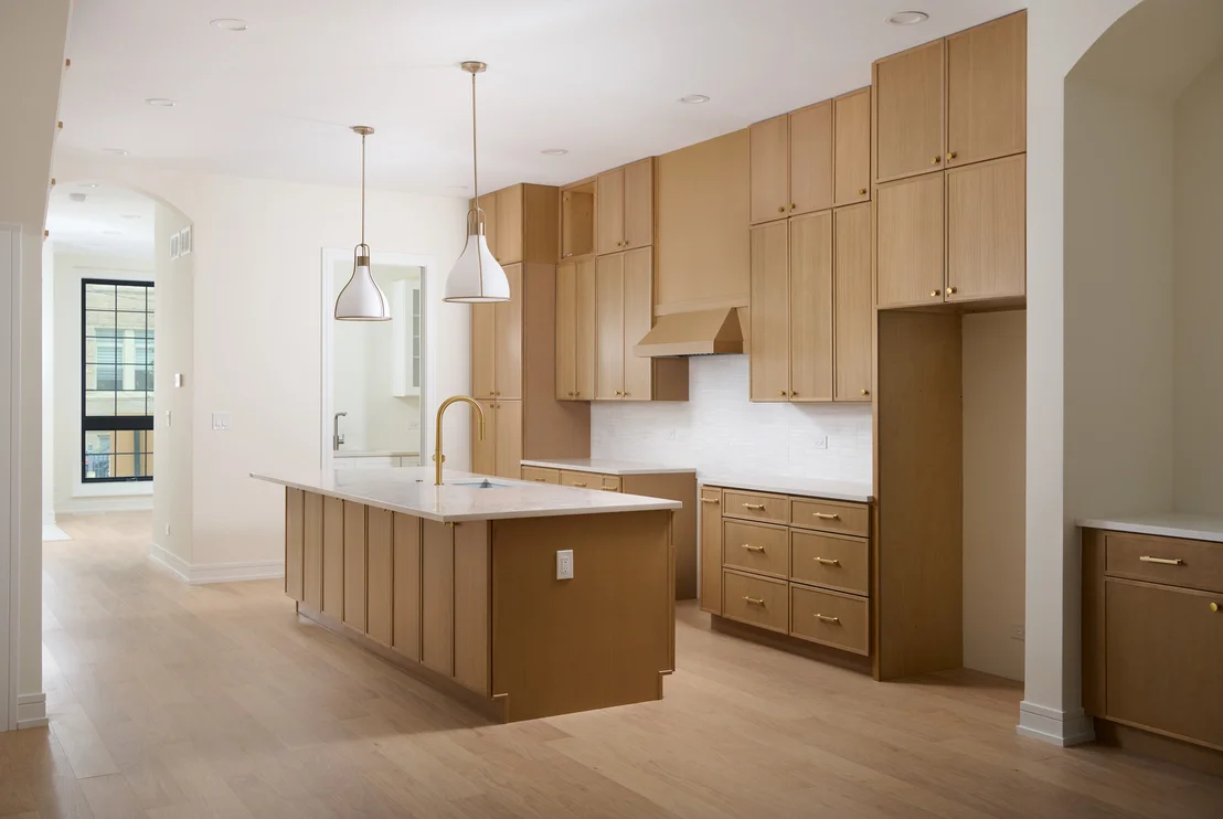 Photo of 513 W 28th Place