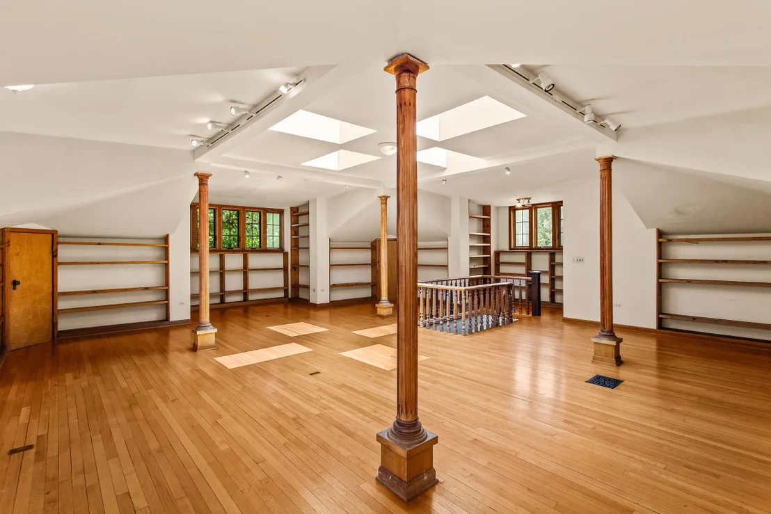 Photo of 1411 Maple Avenue