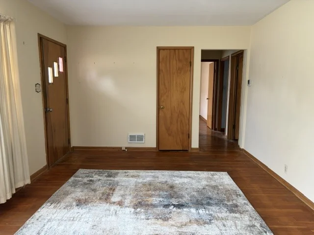 Photo of 2108 Manor Lane
