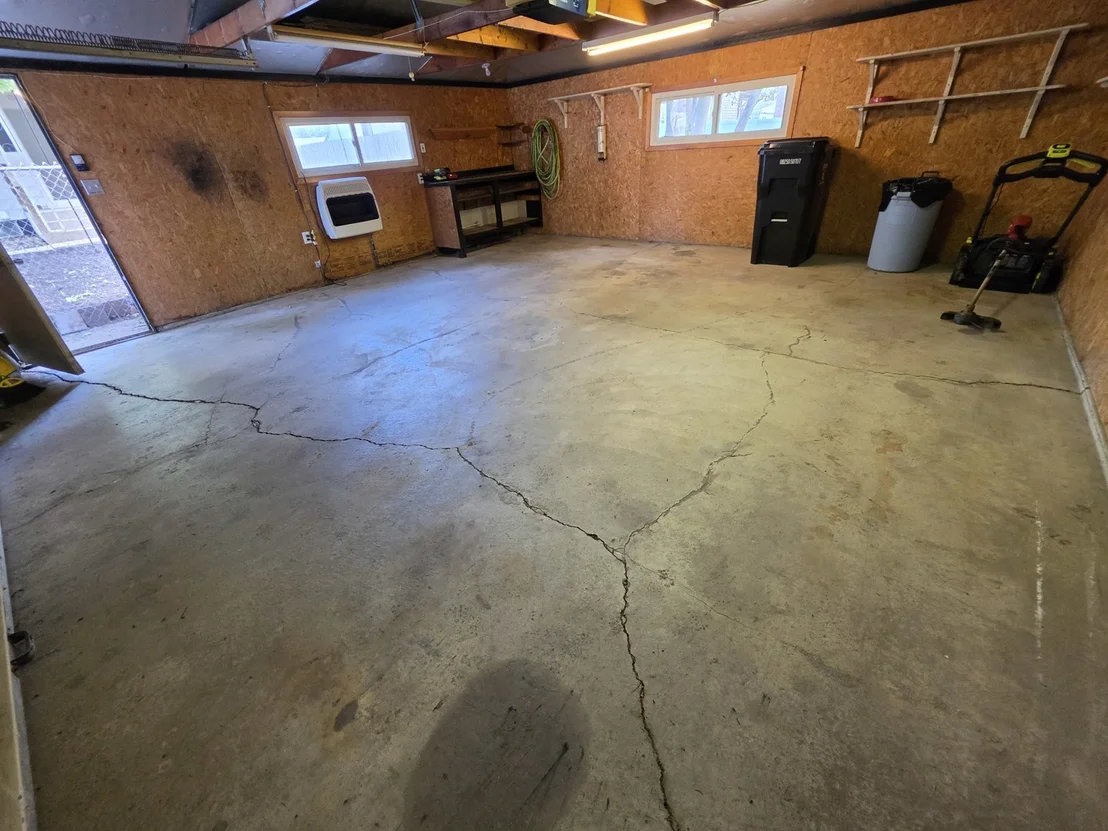 Photo of 907 Retz Drive