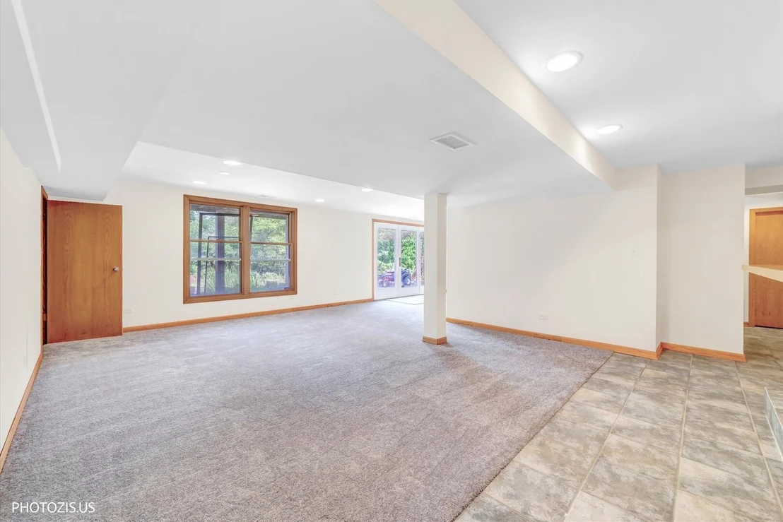 Photo of 970 Ponderosa Lane