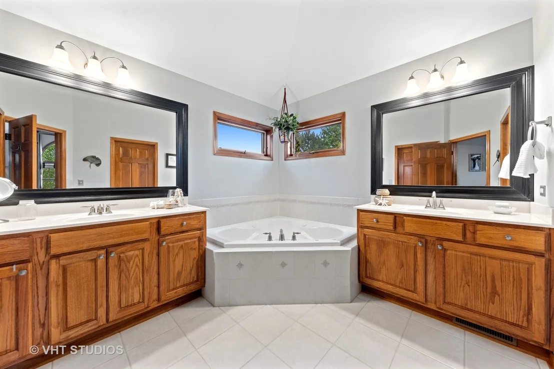 Photo of 420 Sudbury Circle