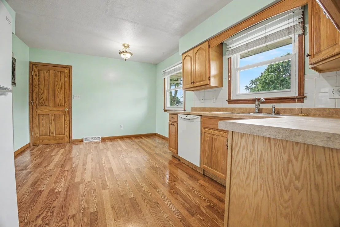 Photo of 10 Imperial Drive