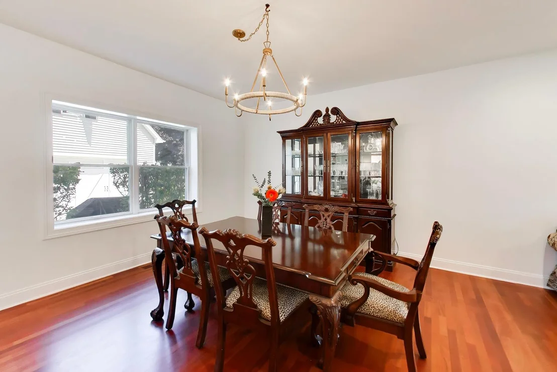 Photo of 1932 Larkdale Drive