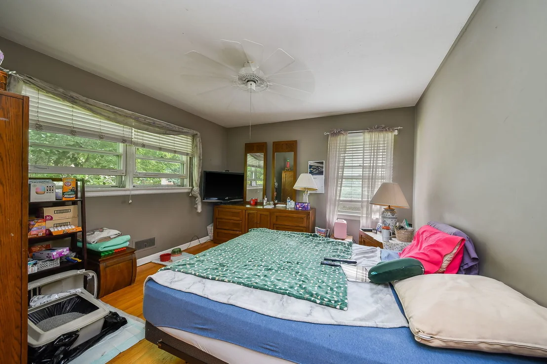 Photo of 324 W Elm Street