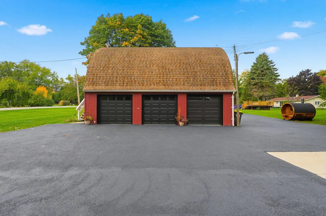 Photo of 2401 Rohlwing Road